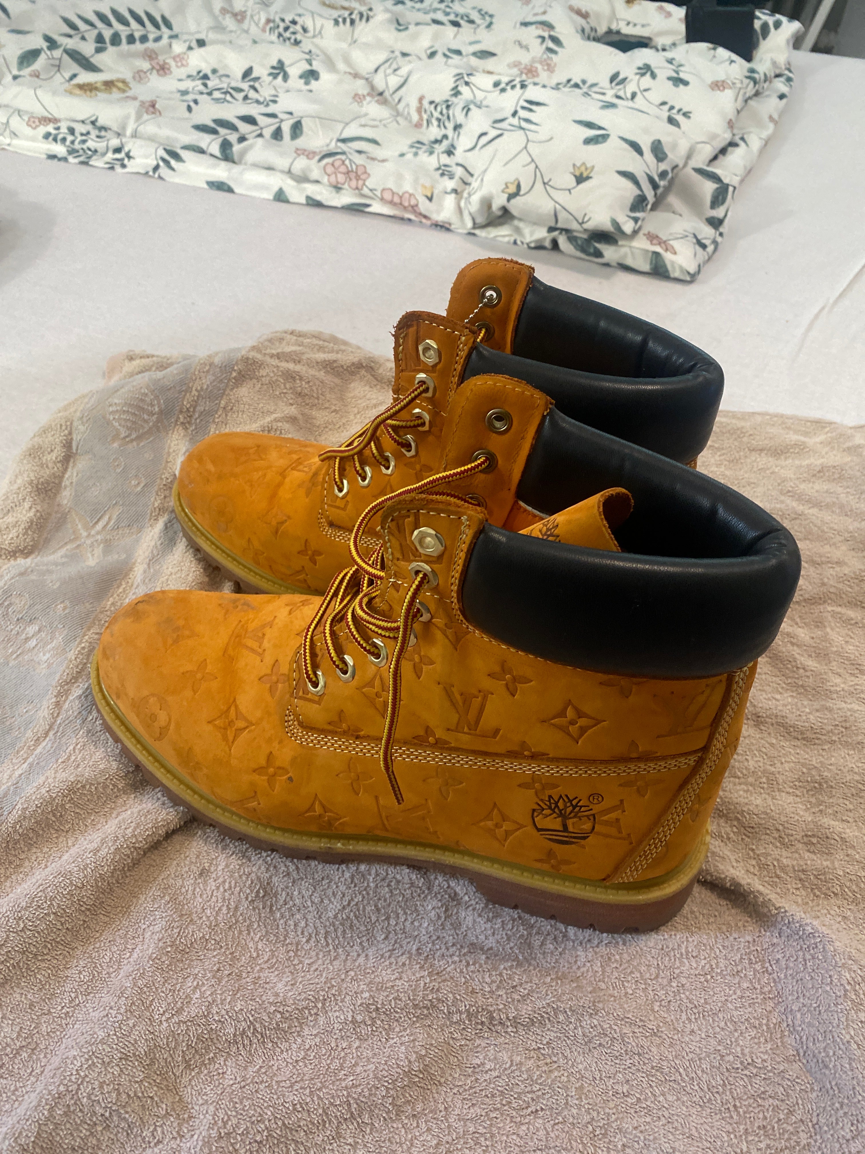 LV x Timberland Monogram Boots – Wheat